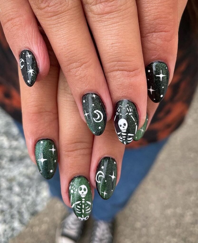 Black Fall nails design ideas