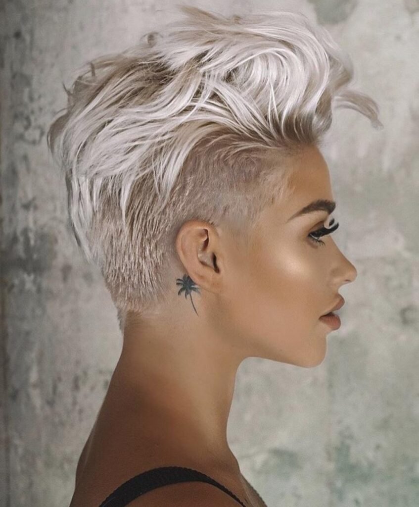 short hairstyle for women