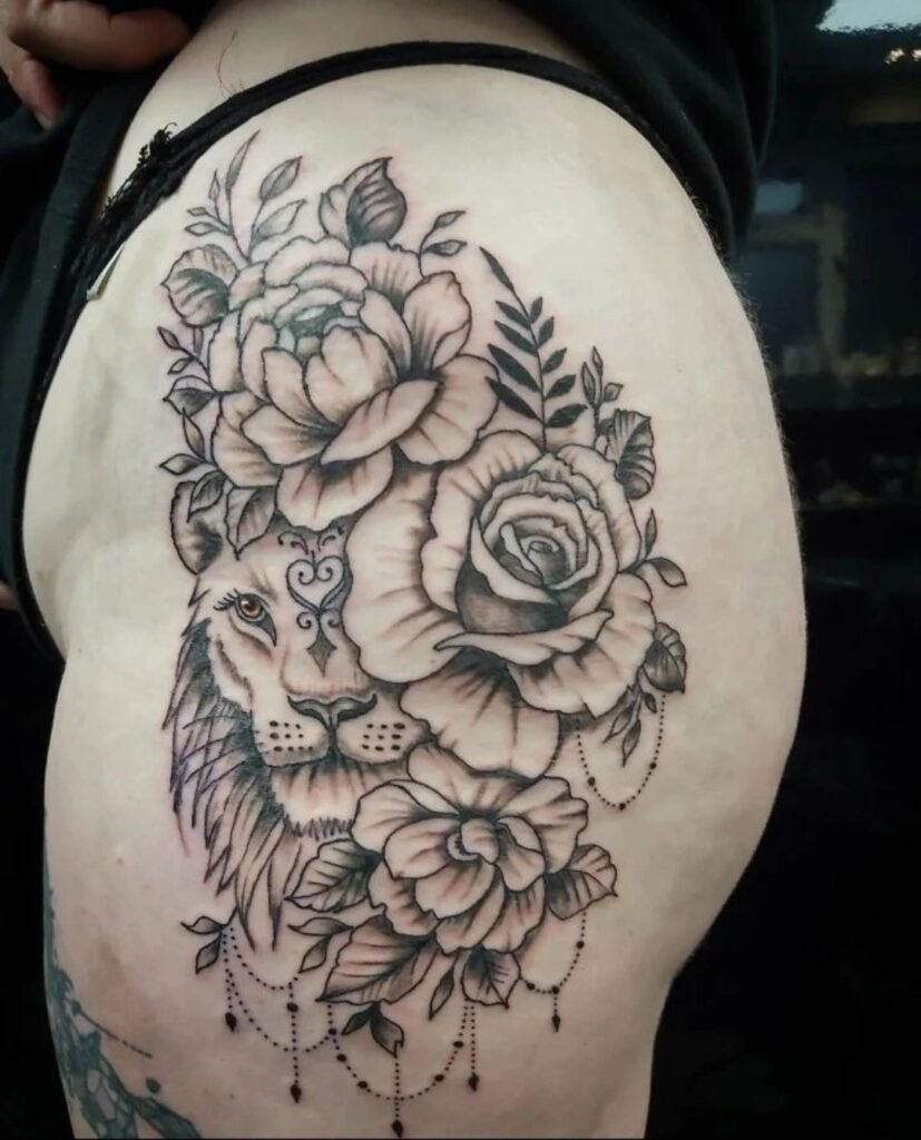Stunning women's thigh tattoos