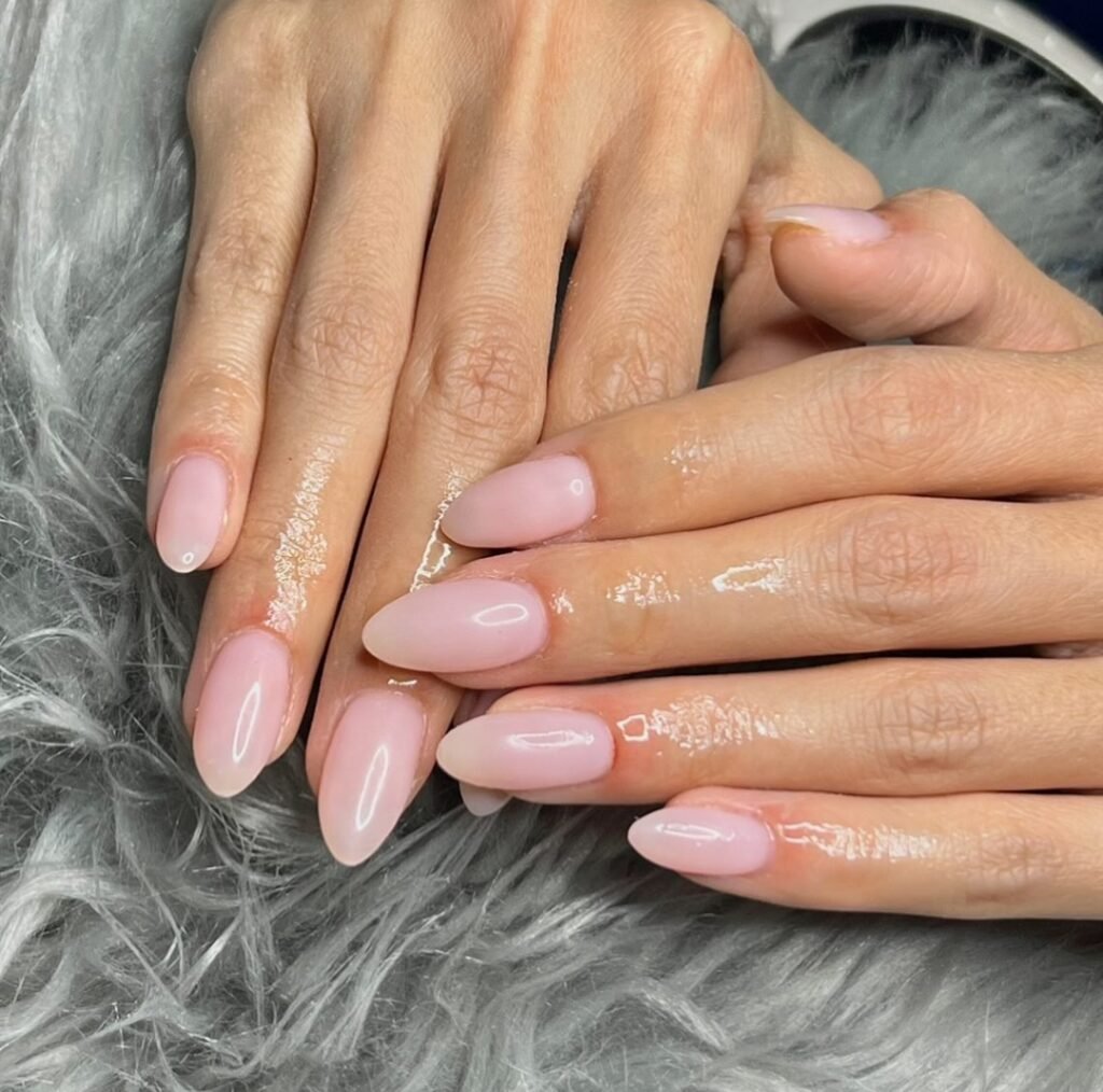light pink nails Short